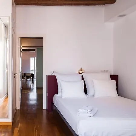 Moderno Y Autentico En El Corazon De Poble Sec Apartment Barcelona