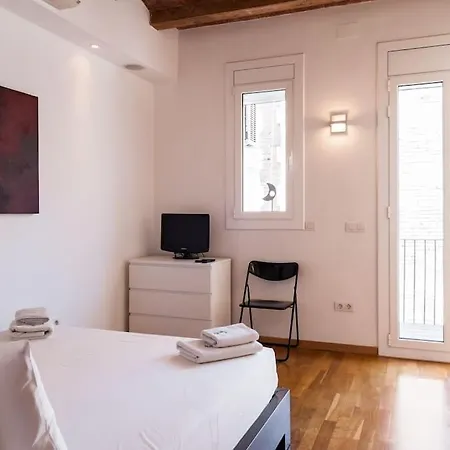 Apartment Moderno Y Autentico En El Corazon De Poble Sec *