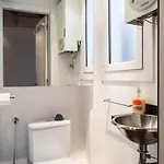 Διαμέρισμα Moderno Y Autentico En El Corazon De Poble Sec