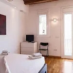 Διαμέρισμα Moderno Y Autentico En El Corazon De Poble Sec *