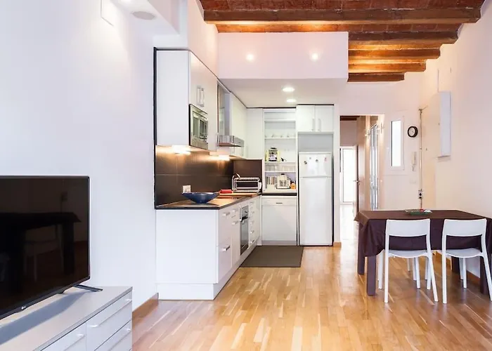 Apartamento Moderno Y Auténtico En El Corazón De Poble Sec