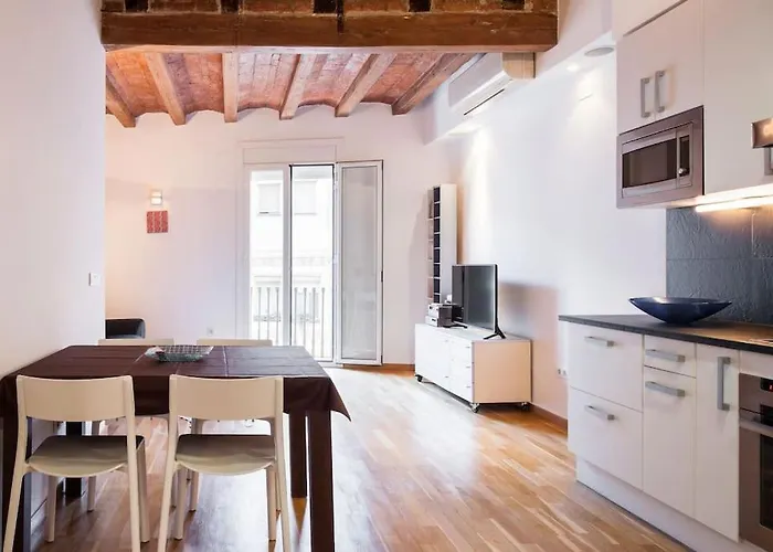 Apartamento Moderno Y Auténtico En El Corazón De Poble Sec